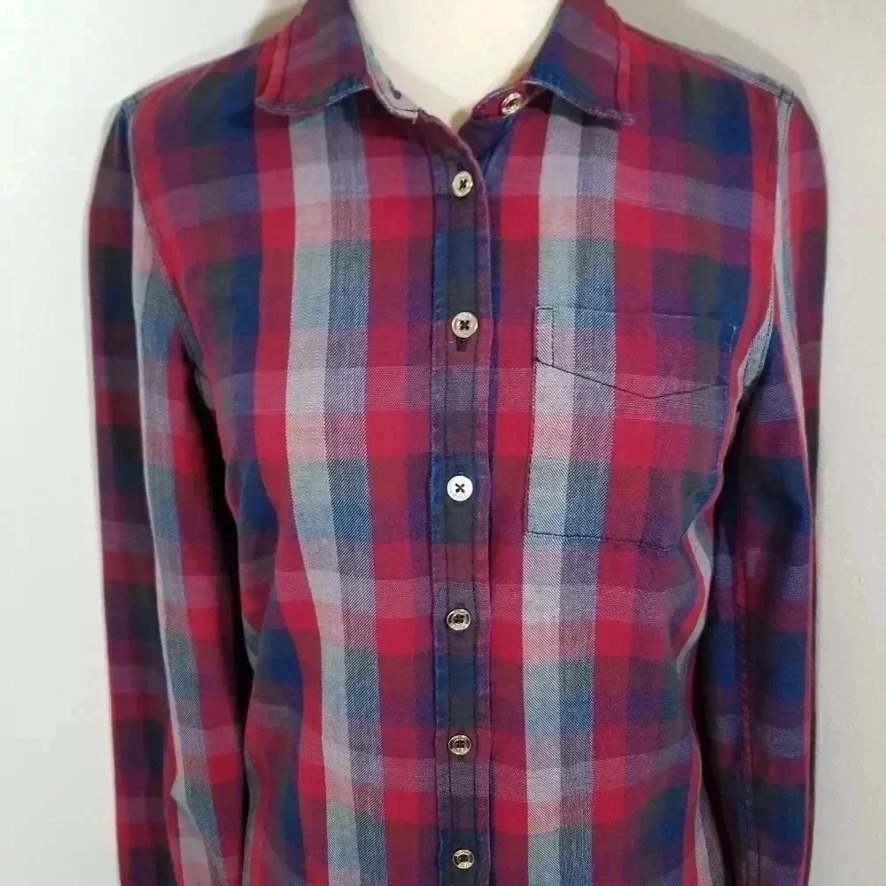 {Tommy Hilfiger} Plaid Button Down Shirt - Picture 6 of 14